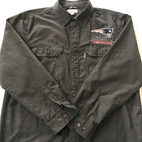 Men's Carhartt New England Patriots button down - Picture 1 of 4